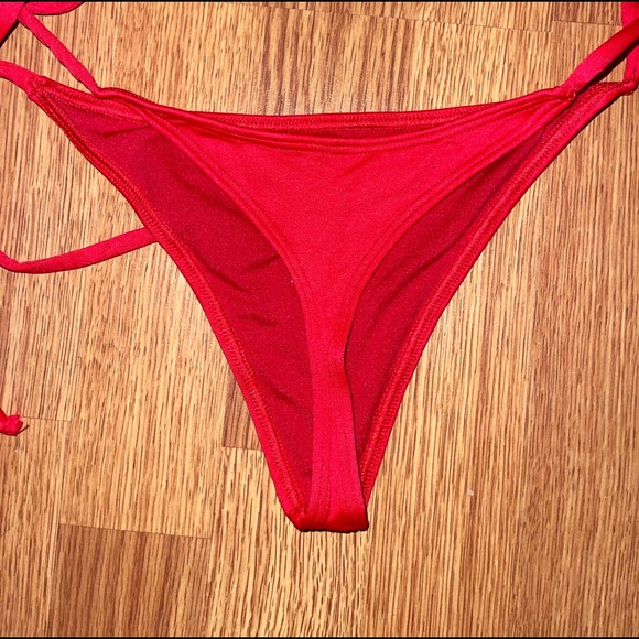 Two piece bikini set - Picture 6 of 10